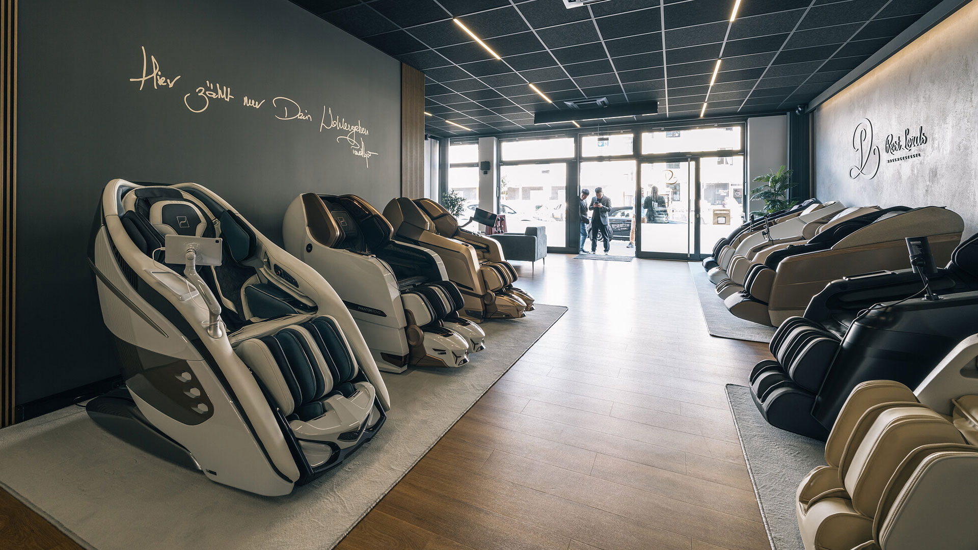 Startsite Showrooms - Rest Lords
