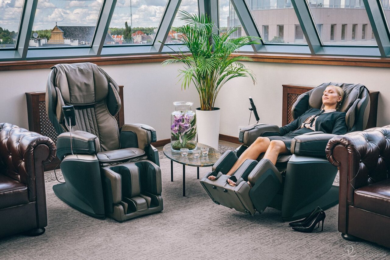 Massage mit Airbags im Massagesessel