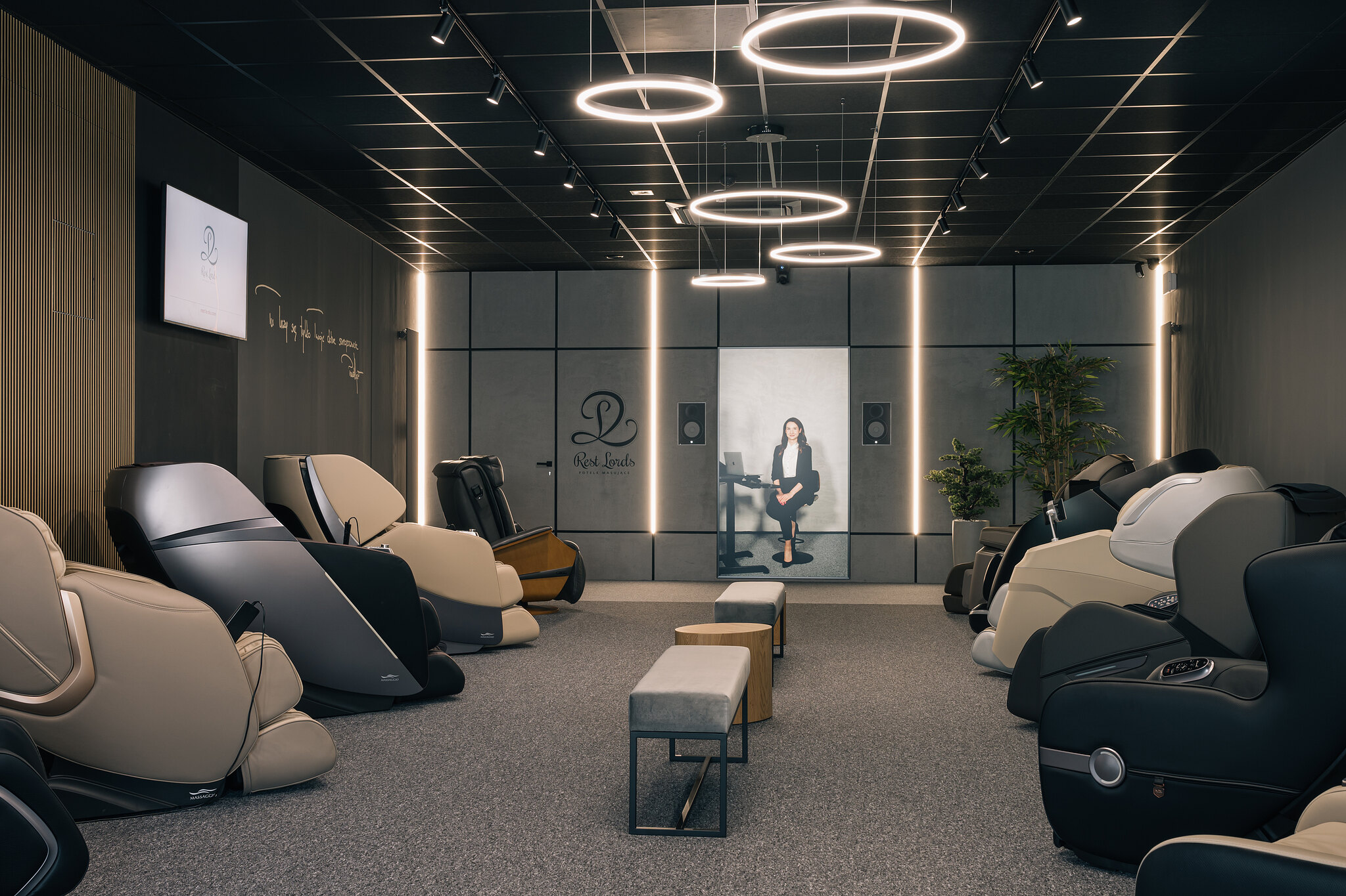 Massage chairs showrooms in Warsaw - R-showroom
