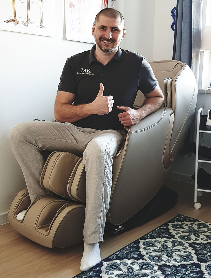 Fotel masujący a masażysta 2022