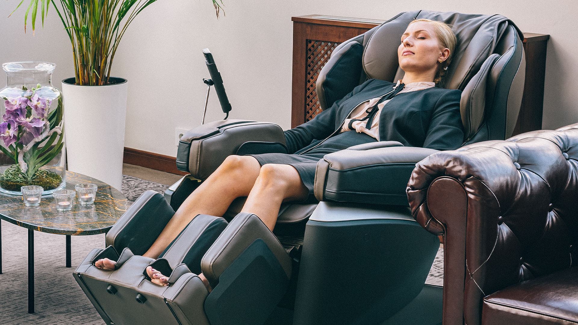 A nap in a massage chair
