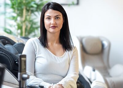 Sylwia Firlej – Customer Assistant